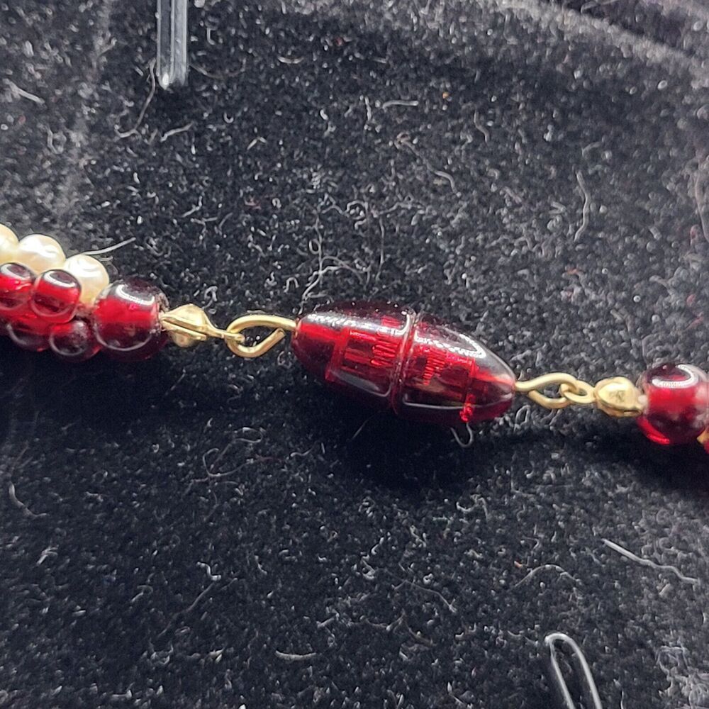 Vintage 1950s Twisted Bohemian Pearl and Garnet Beaded Collar Necklace 19in - Picture 3 of 4